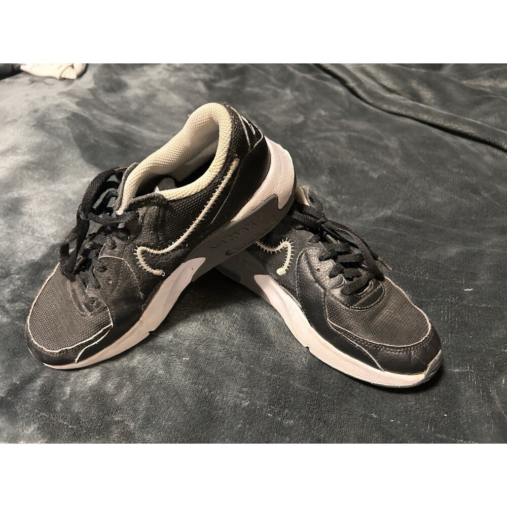 Nike Air Max Excee Black/white Boys Size 3.5